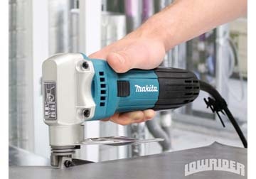 1.6mm Máy cắt tôn 380W Makita JS1602