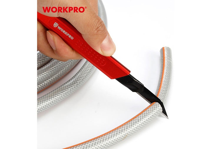 18mm Dao rọc giấy bằng nhôm Workpro WP212015 18mm Dao rọc giấy bằng nhôm Workpro WP212015