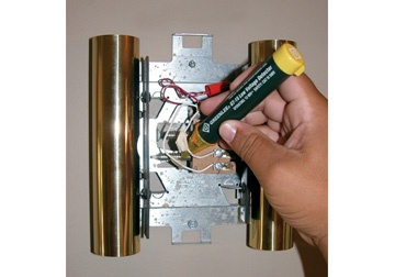Bút đo điện áp không tiếp xúc Greenlee GT-12 Bút đo điện áp không tiếp xúc Greenlee GT-12