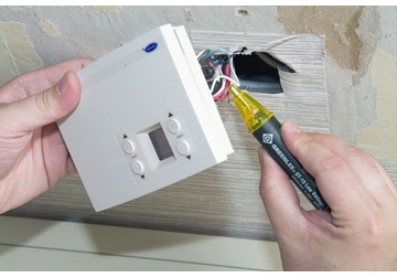 Bút đo điện áp không tiếp xúc Greenlee GT-12 Bút đo điện áp không tiếp xúc Greenlee GT-12
