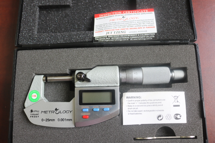 Panme-metrology-em-9001sf